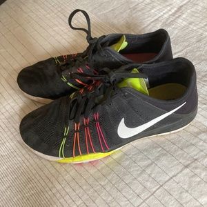 Nike Crosstrainers - Women’s Size 7